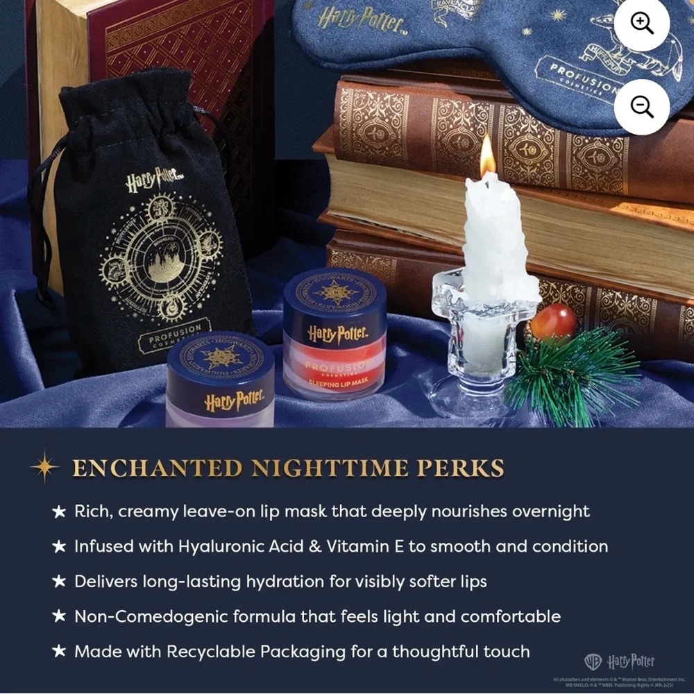 Hogwarts Holiday Night Set Harry Potter  Limited Edition w/ Harry Potter Mirror
